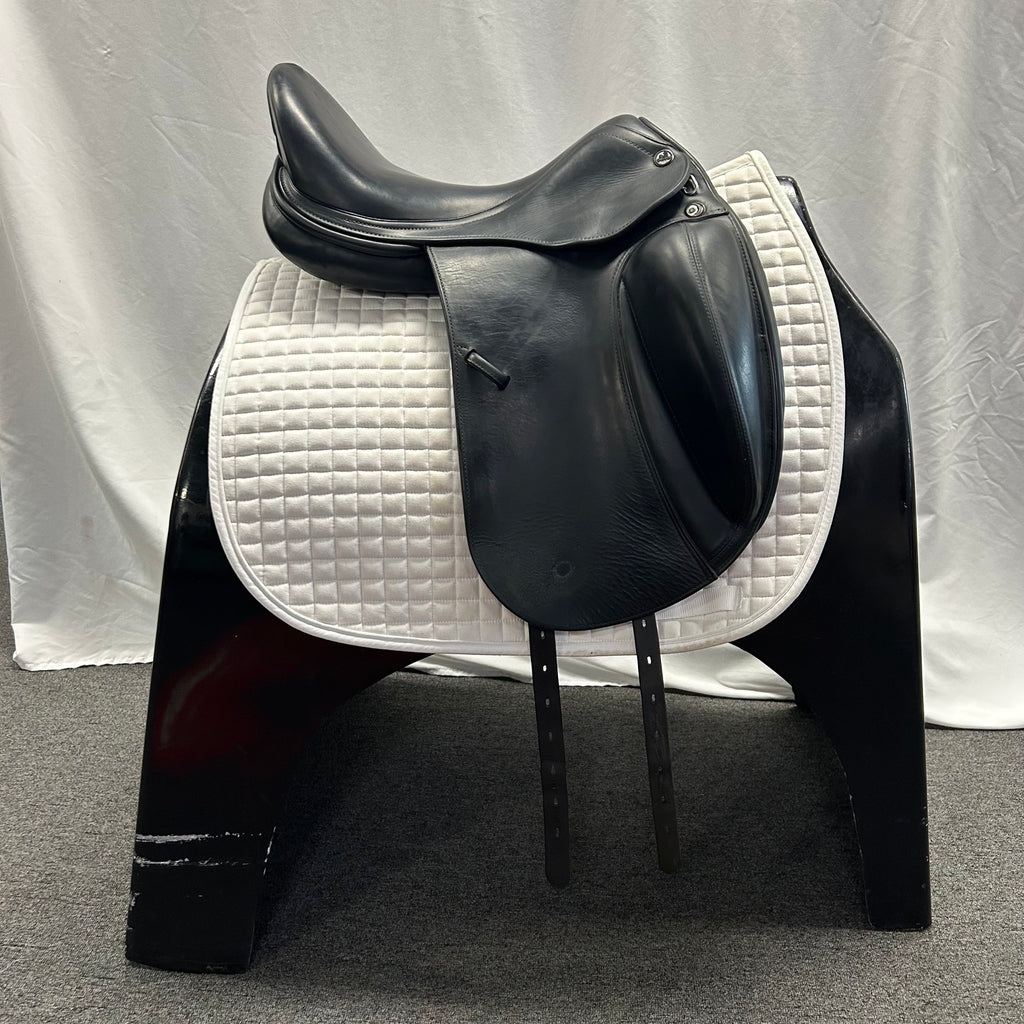 Used Prestige X-Helen 17" Dressage Saddle