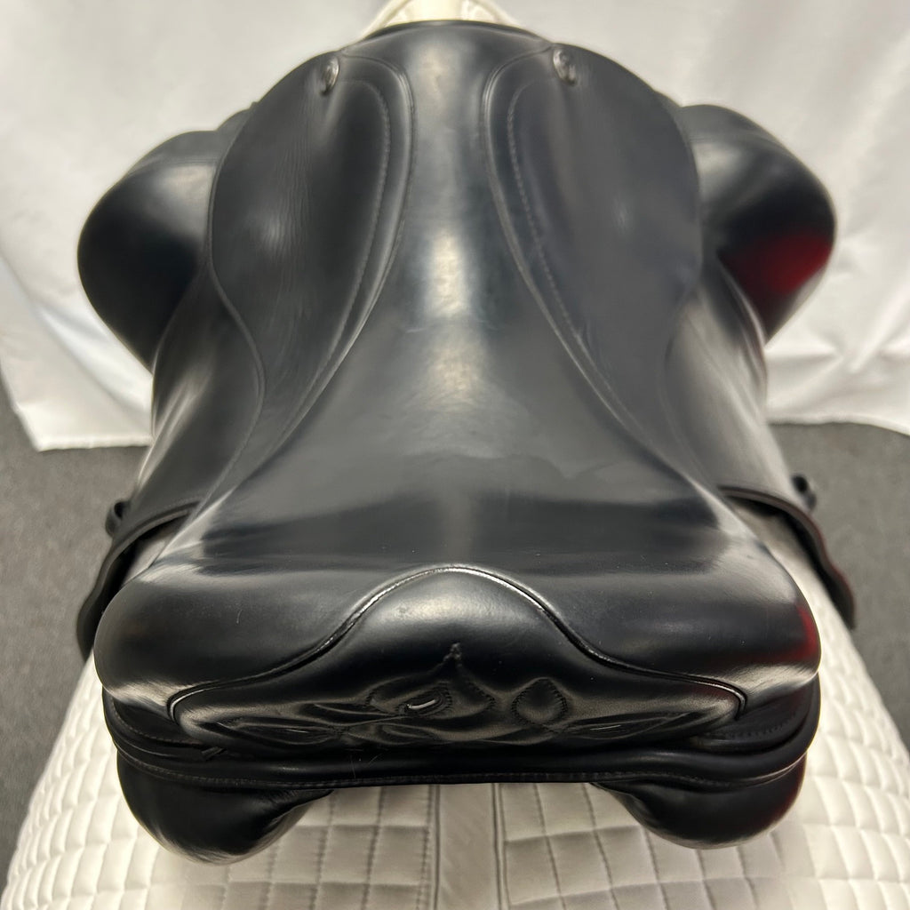Used Prestige X-Helen 17" Dressage Saddle