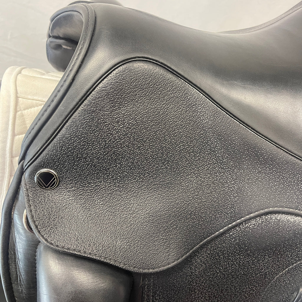 PRICE DROP! Used Veritas Unitas 17.5" Dressage Saddle