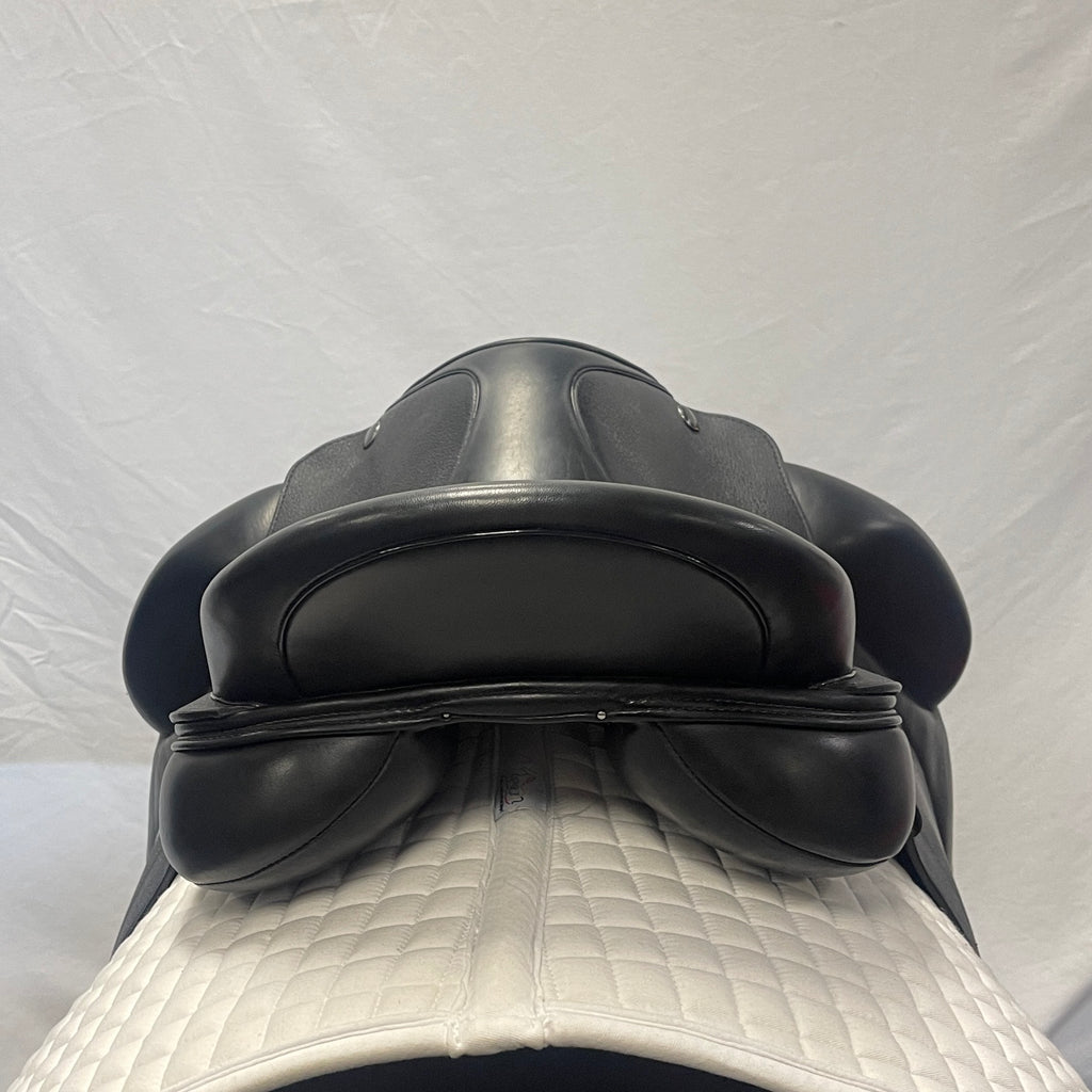 PRICE DROP! Used Veritas Unitas 17.5" Dressage Saddle