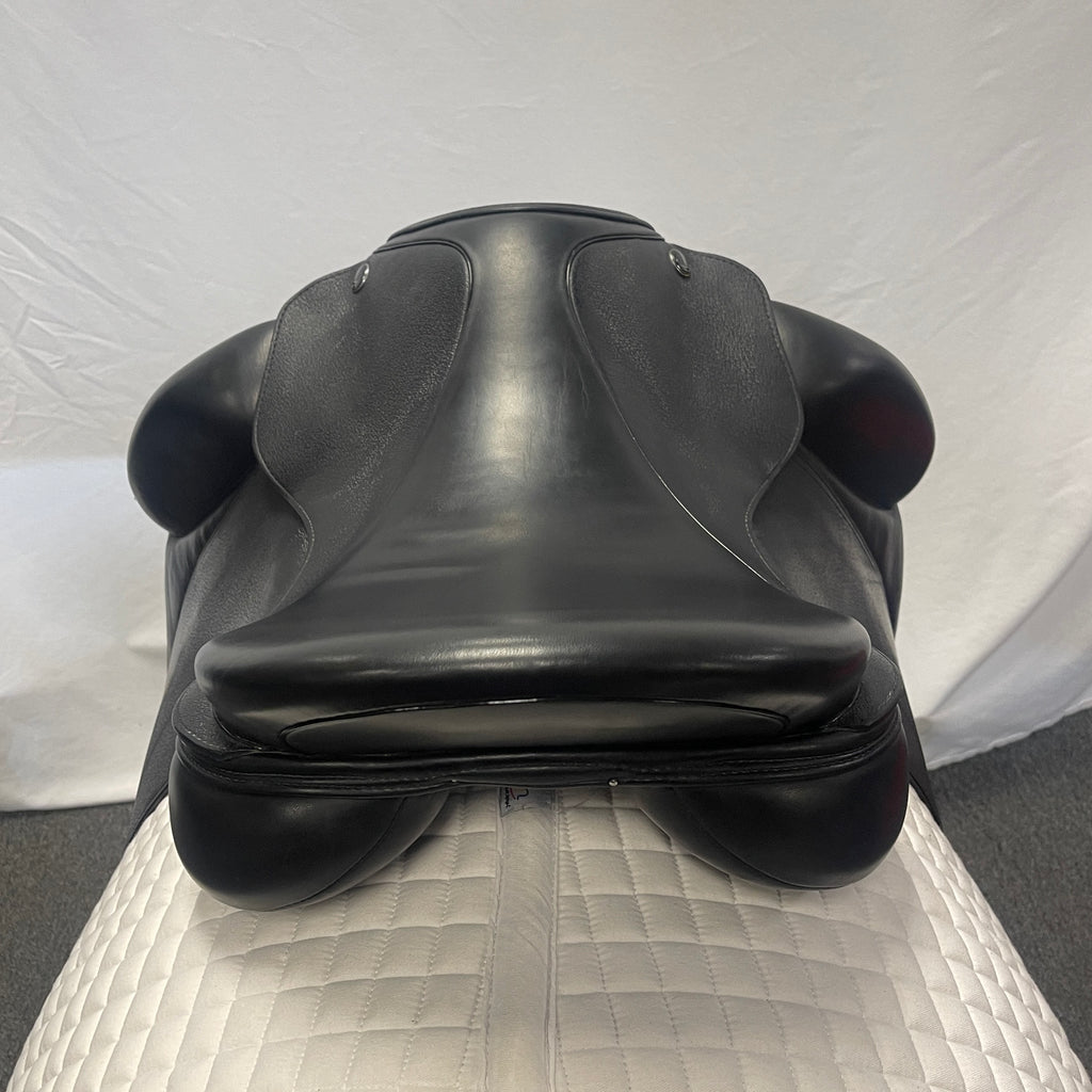 PRICE DROP! Used Veritas Unitas 17.5" Dressage Saddle