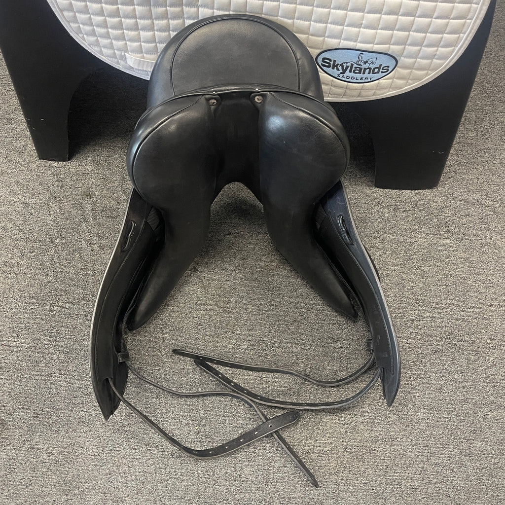 PRICE DROP! Used Veritas Unitas 17.5" Dressage Saddle