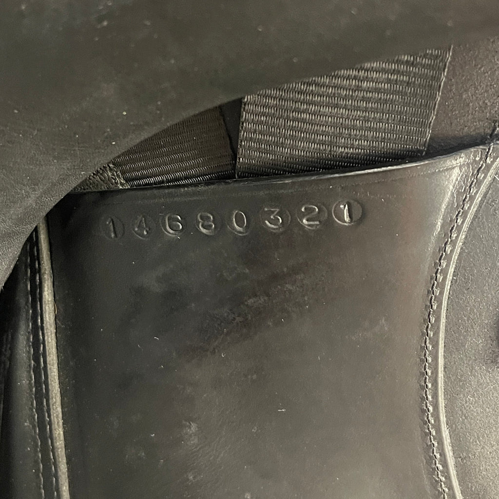 PRICE DROP! Used Veritas Unitas 17.5" Dressage Saddle