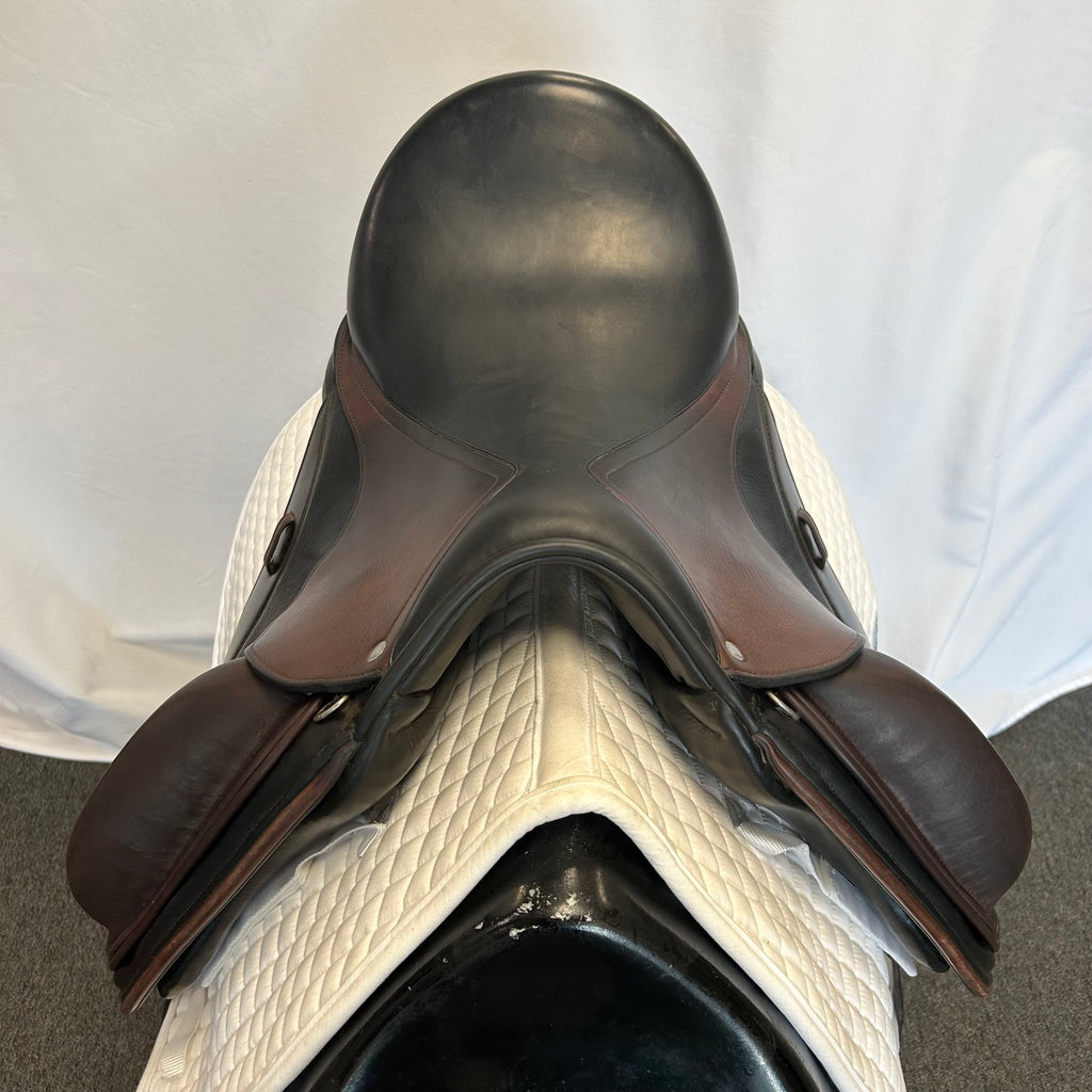 Used Schleese ProLight Plus 17.5" Dressage Saddle