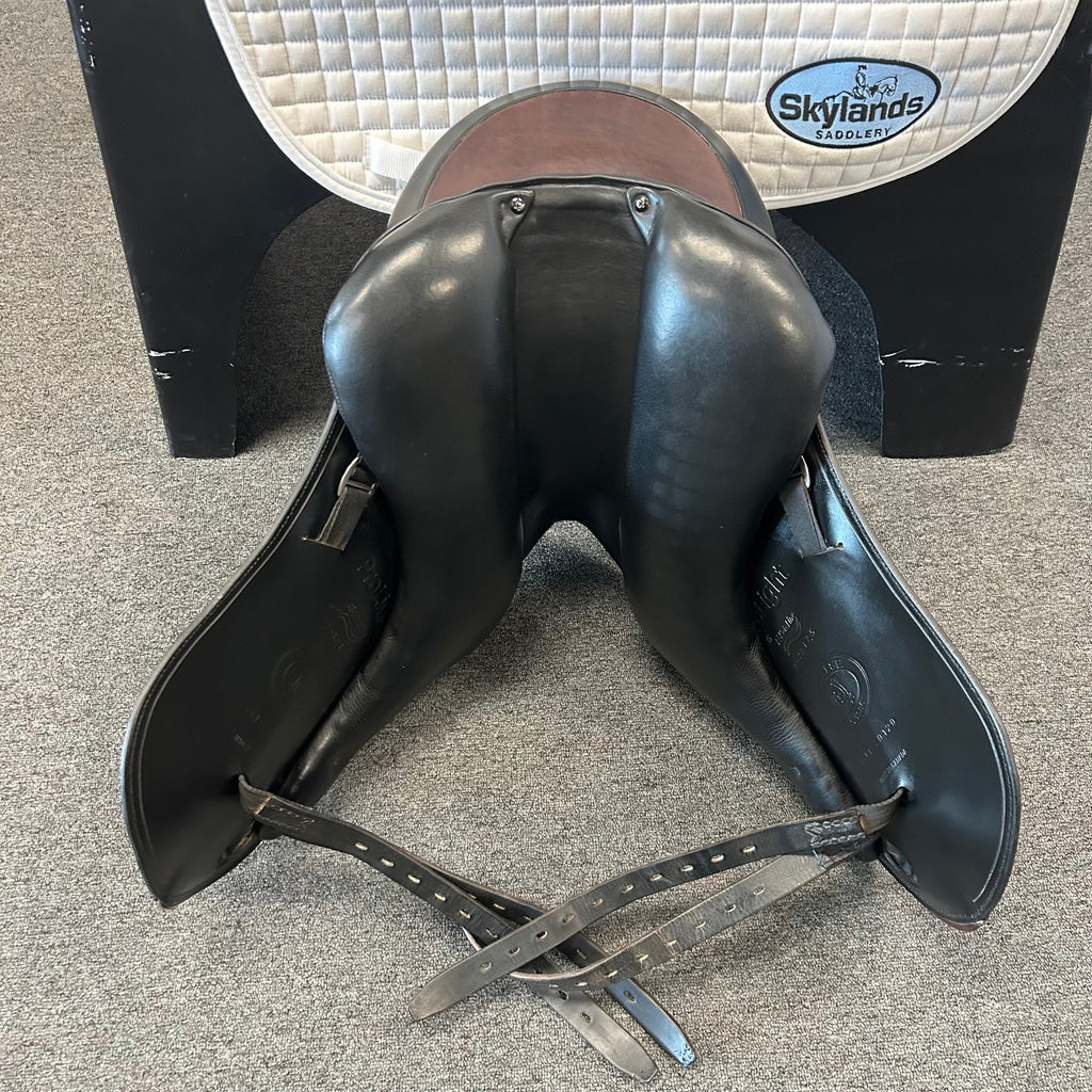 Used Schleese ProLight Plus 17.5" Dressage Saddle