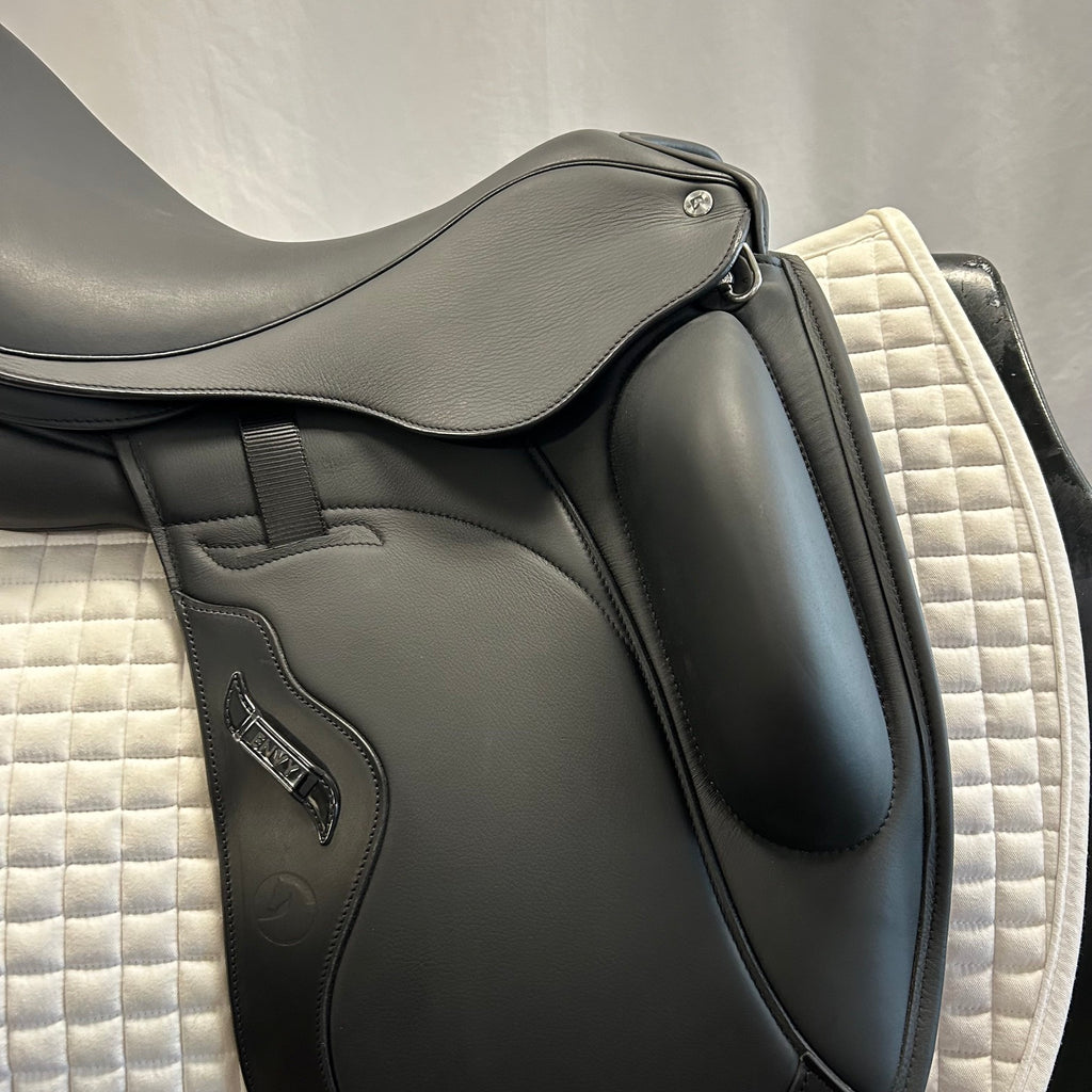 Demo Envy Aurora 17" Dressage Saddle