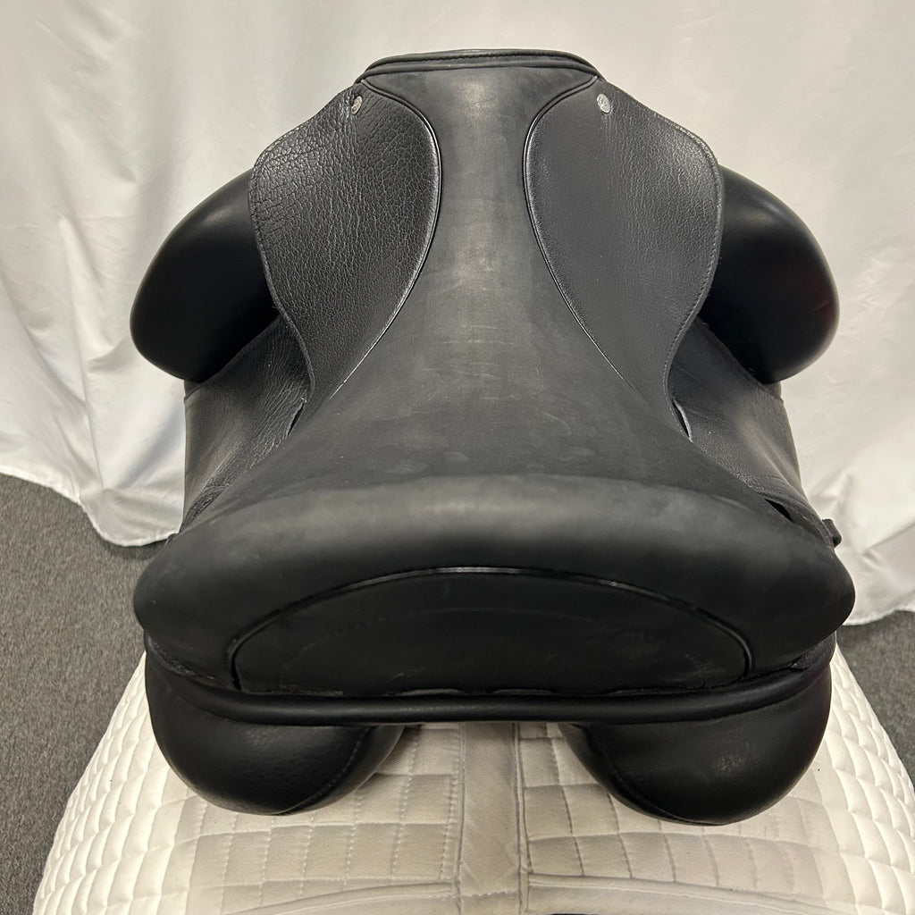 Used Custom Icon Flight 18" Monoflap Dressage Saddle