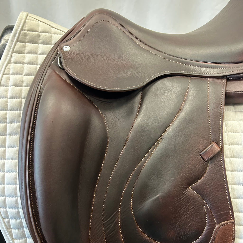 Used Antares Cadence 17.5" Monoflap Dressage Saddle