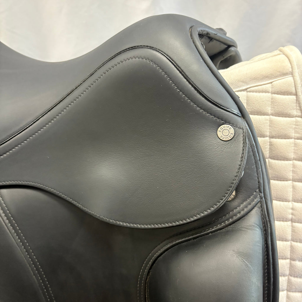 Used Equipe Elegance 17.5" Monoflap Dressage Saddle