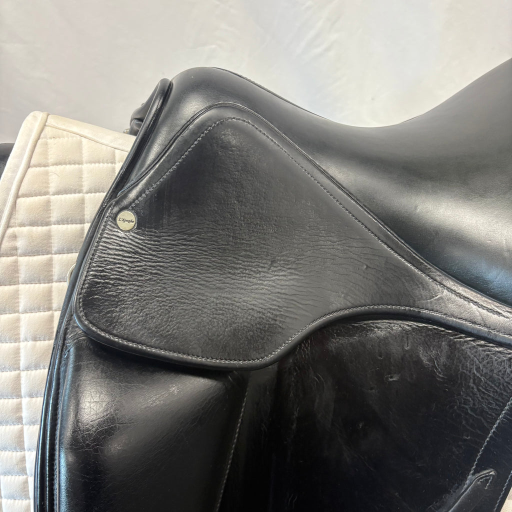 HOLD: Used L'Apogee 17" DL Dressage Saddle