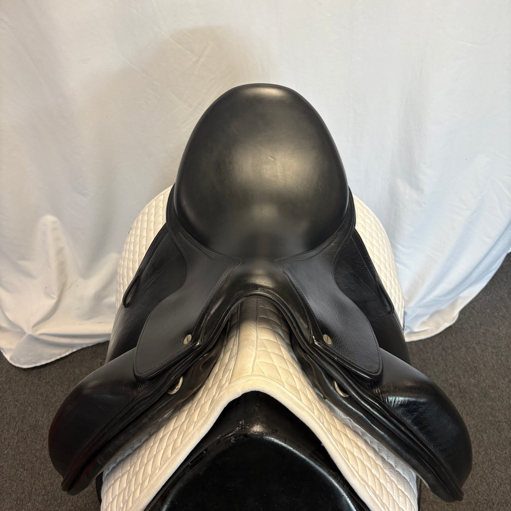 HOLD: Used L'Apogee 17" DL Dressage Saddle