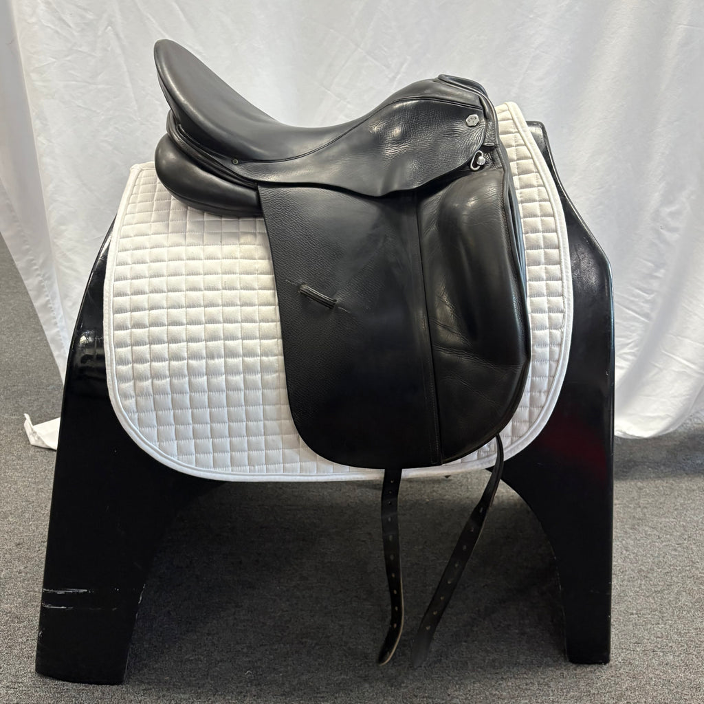 Used Albion Platinum Genesis 17.5" Dressage Saddle