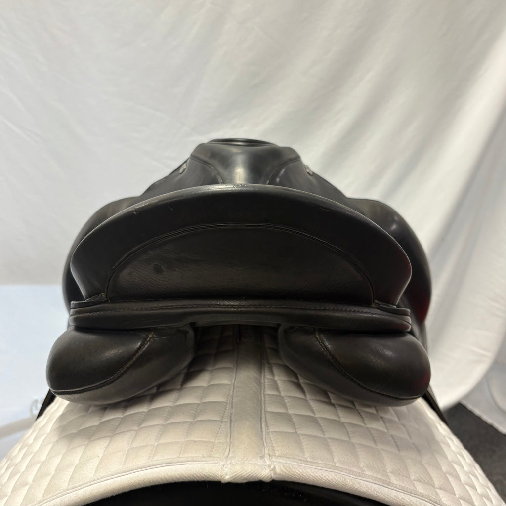 Used Albion Platinum Genesis 17.5" Dressage Saddle