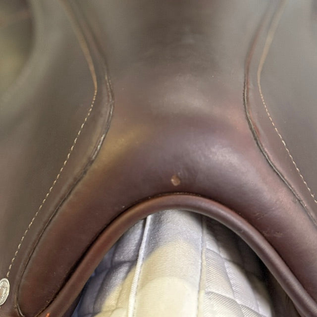 Used Antares Cadence 17.5" Monoflap Dressage Saddle