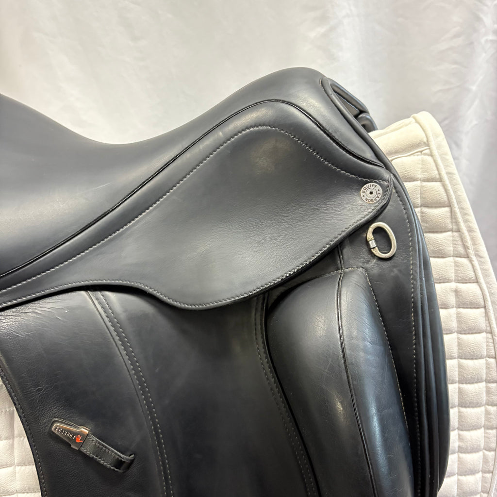 Used Equipe Viktoria 17.5" Monoflap Dressage Saddle