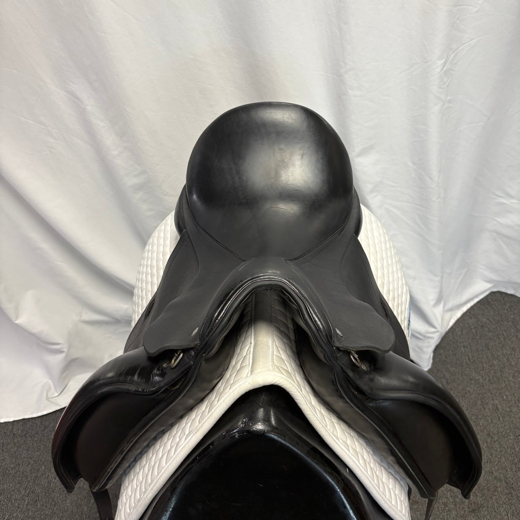 Used Custom Advantage 18" Dressage Saddle