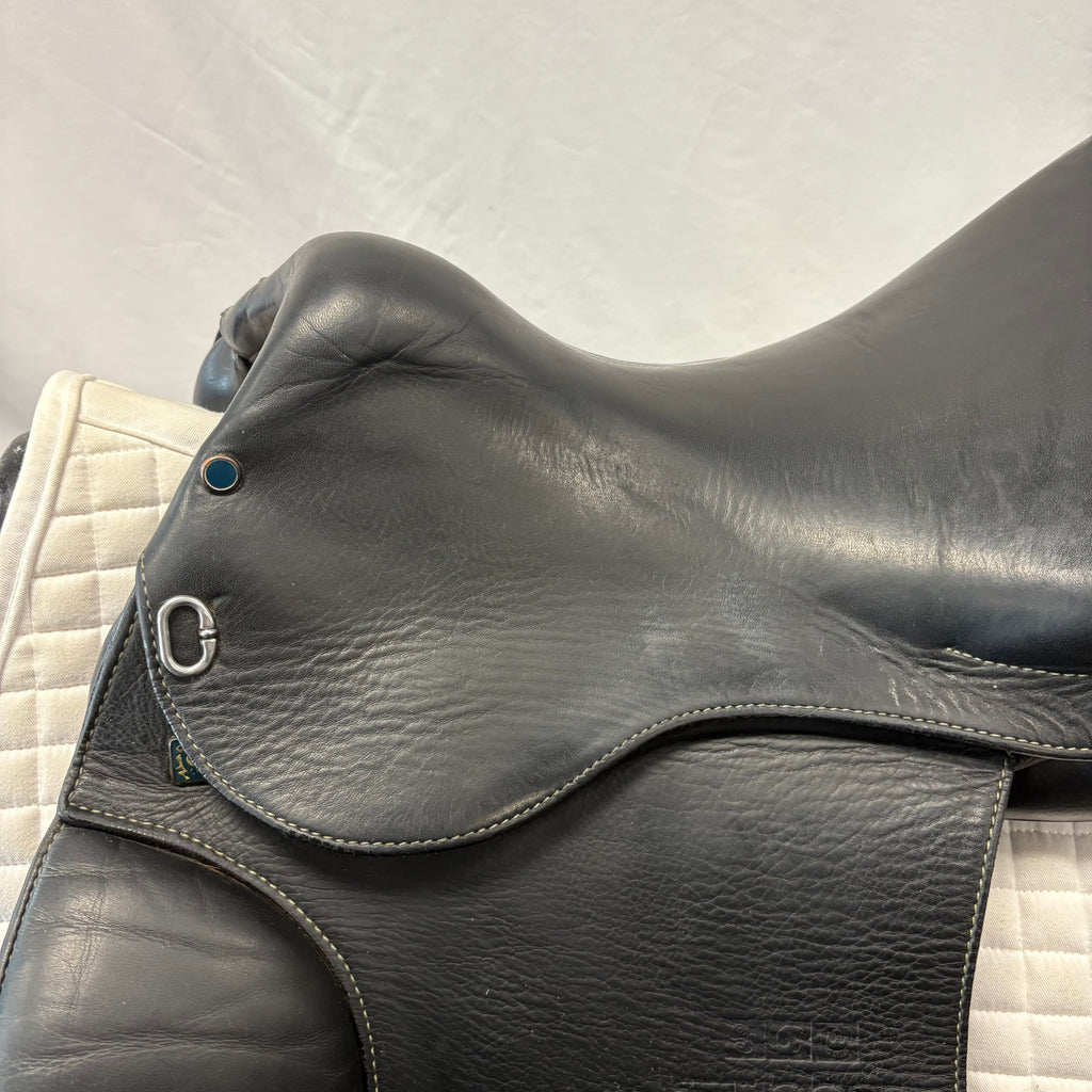 Used Stubben Virginia 17.5"/28cm Dressage Saddle