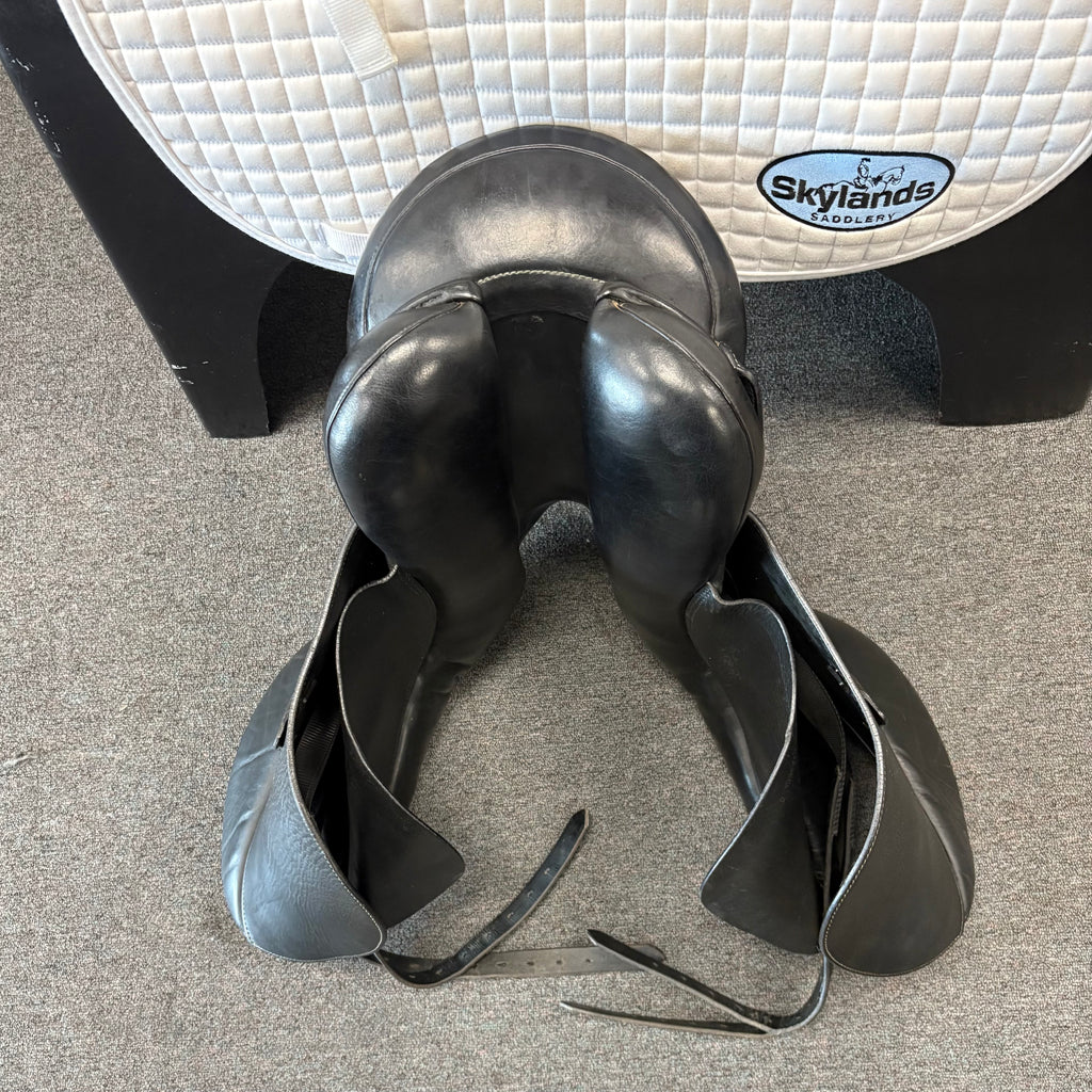 Used Stubben Virginia 17.5"/28cm Dressage Saddle