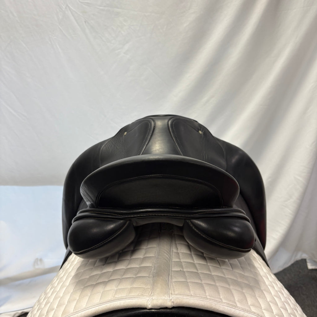 Used Schleese Wave 17" Dressage Saddle