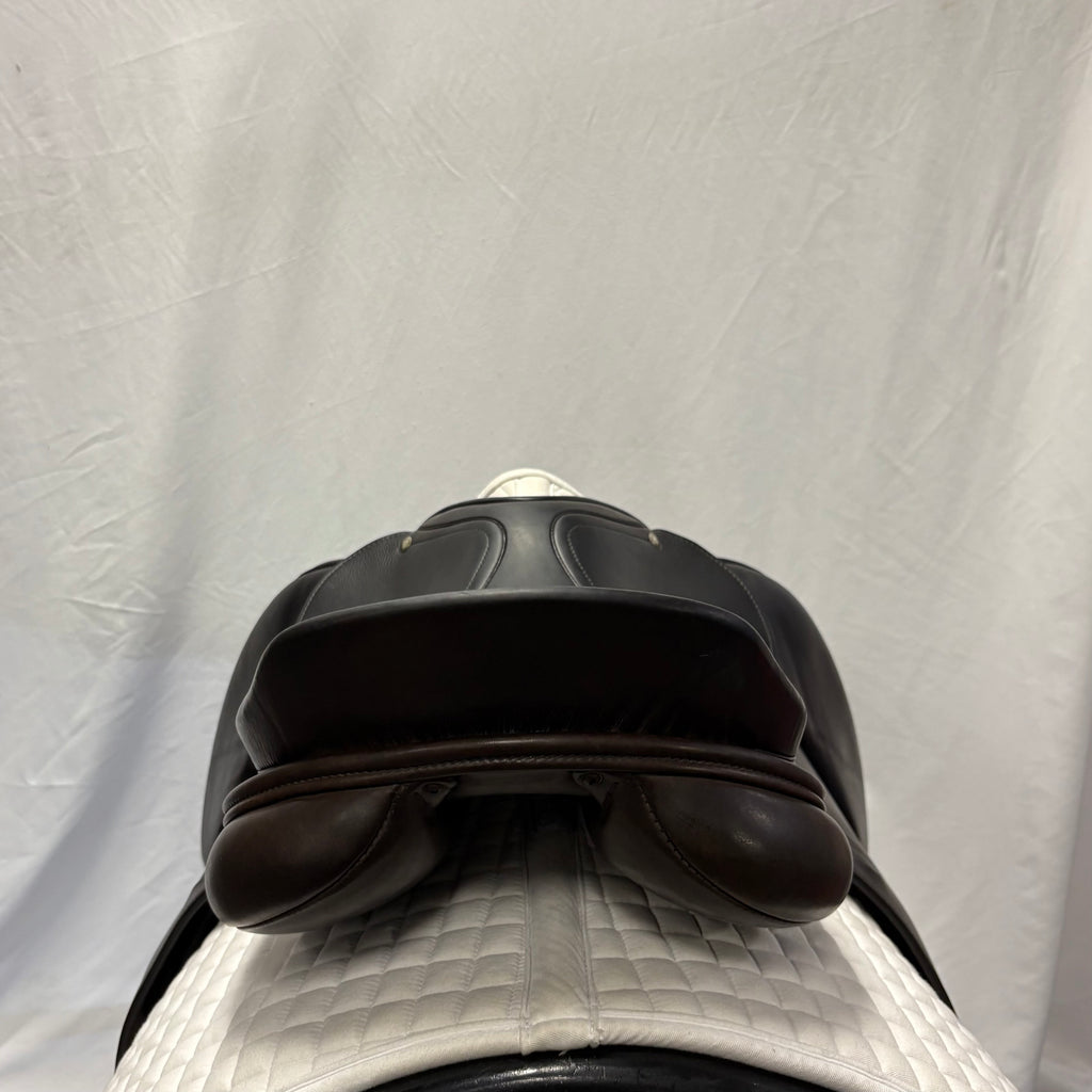 Used Schleese Eagle 18" Jump Saddle