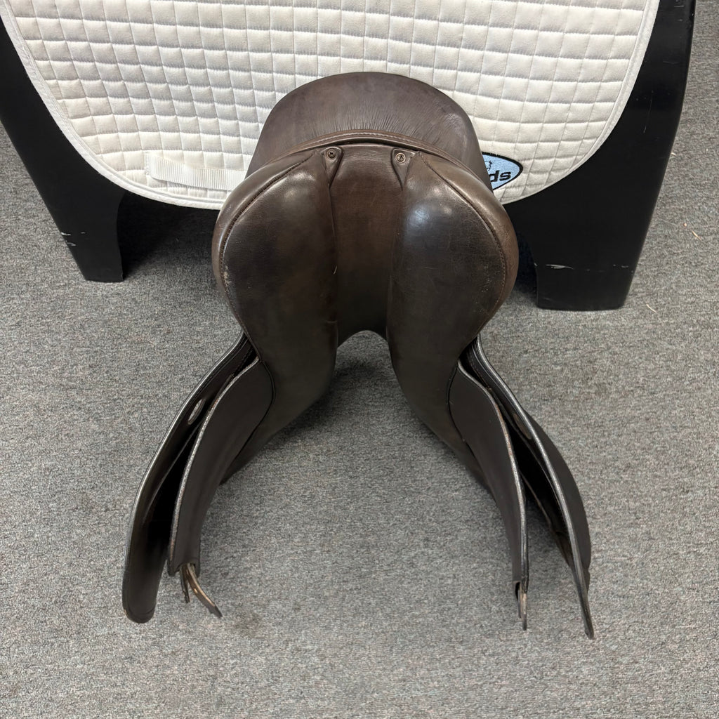 Used Schleese Eagle 18" Jump Saddle