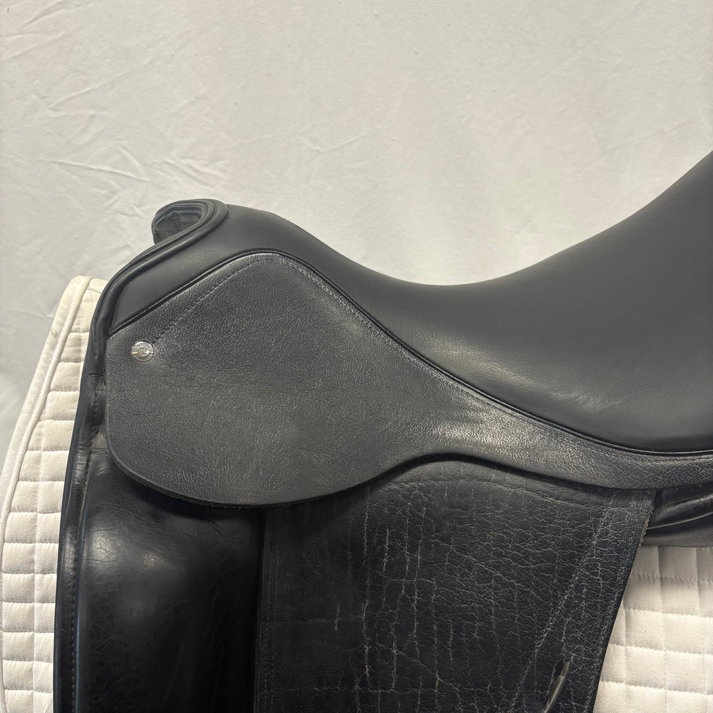 Used Custom Saddlery Everest 18" Dressage Saddle