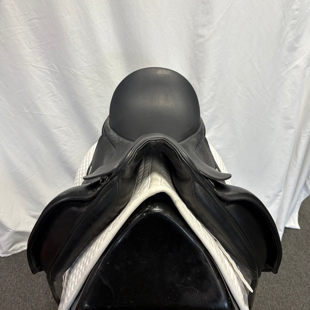 Used Custom Saddlery Everest 18" Dressage Saddle