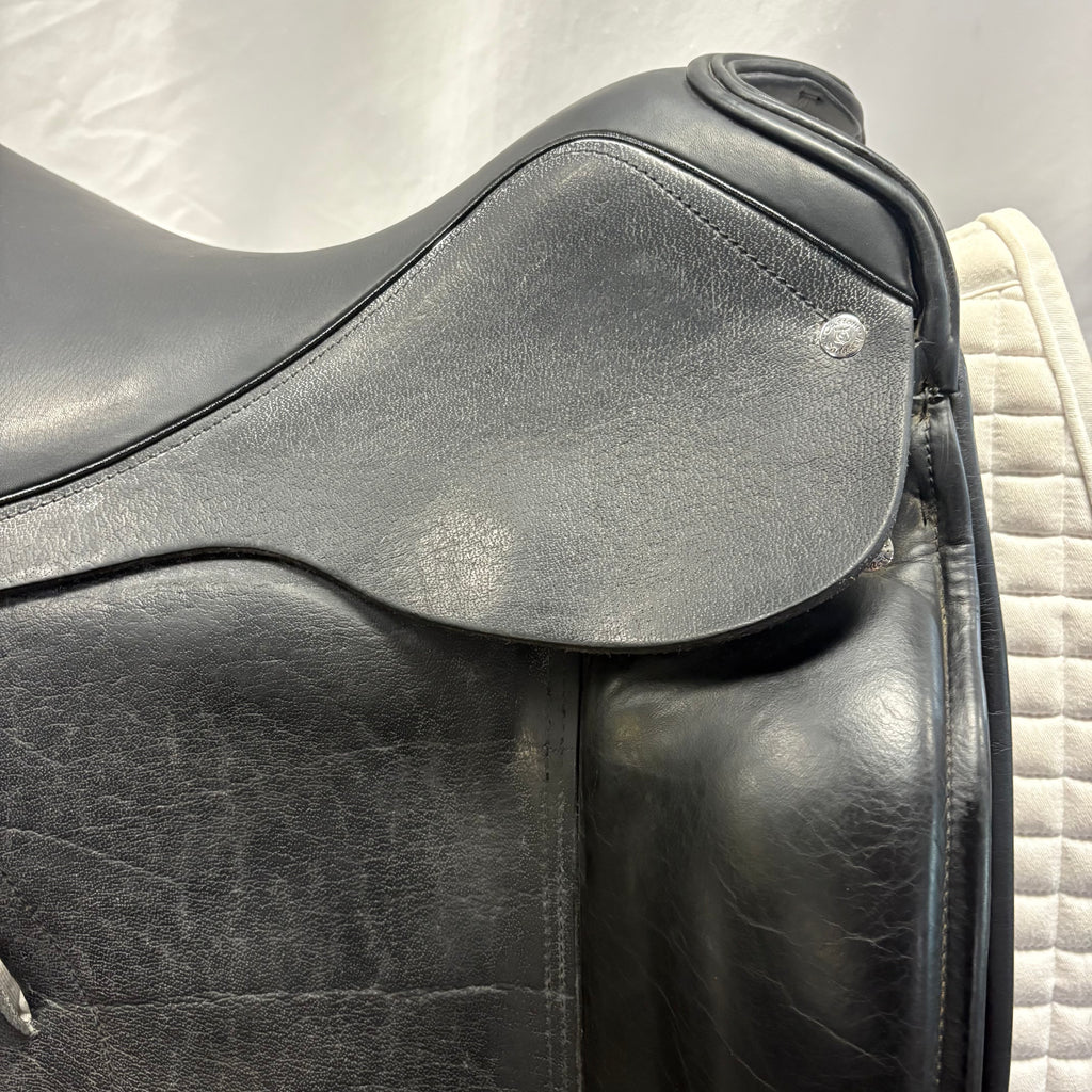 Used Custom Saddlery Everest 18" Dressage Saddle