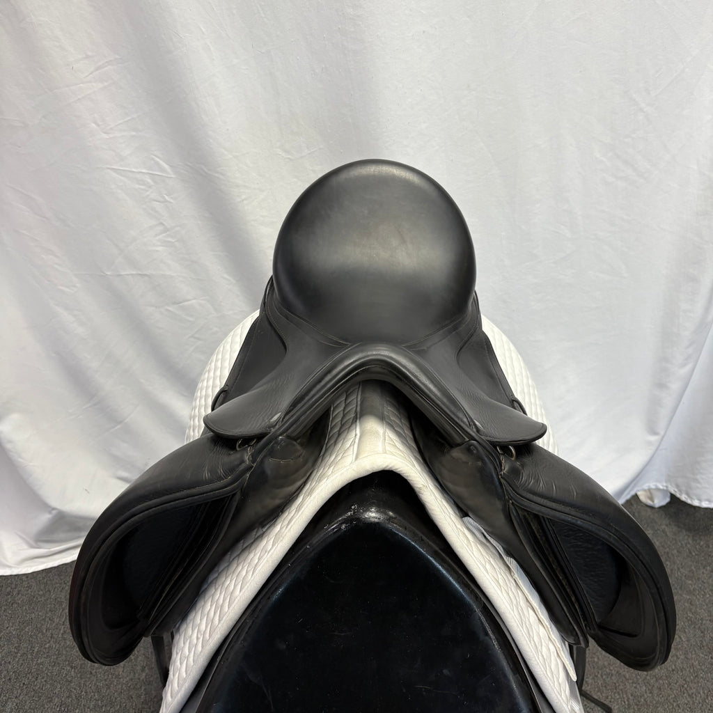 Used Schleese Obrigado 17" Dressage Saddle