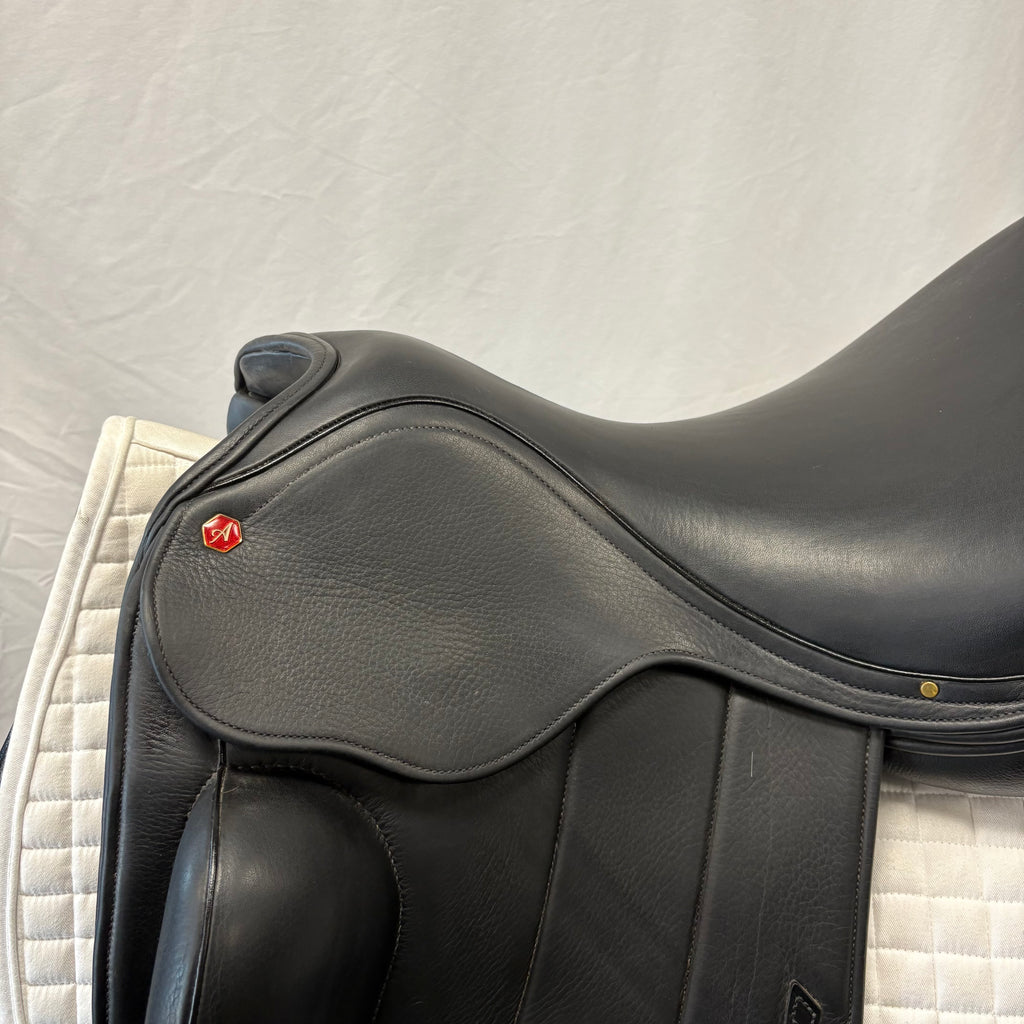 HOLD: Used Albion Fabrento 17.5" Dressage Saddle