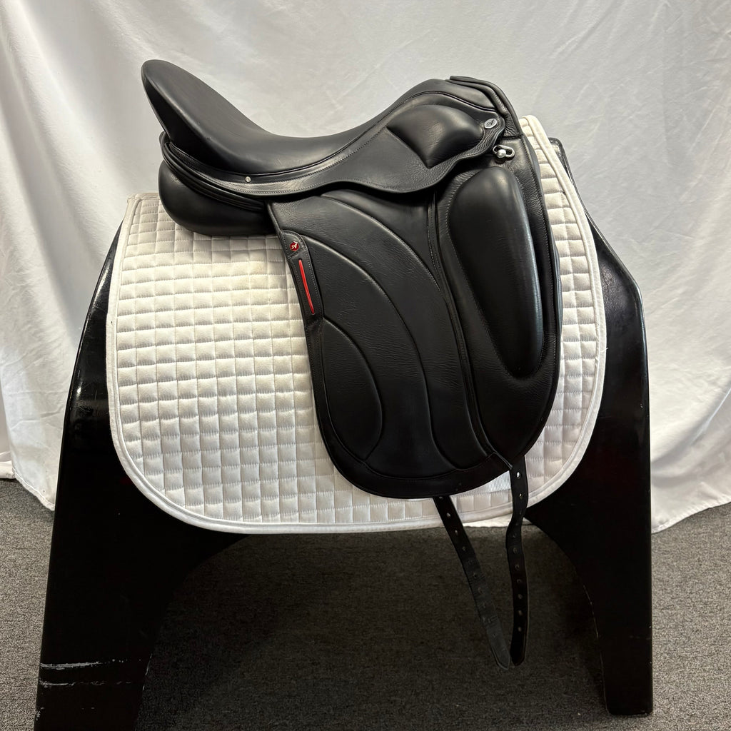 Used Albion Platinum Revelation 17.5" Dressage Saddle