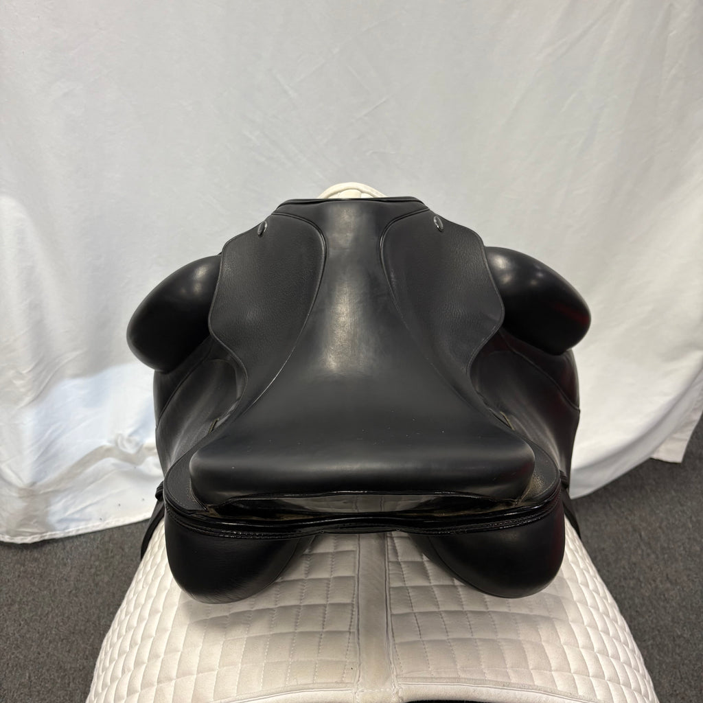 Used Veritas Unitas 17.5"-18" Dressage Saddle