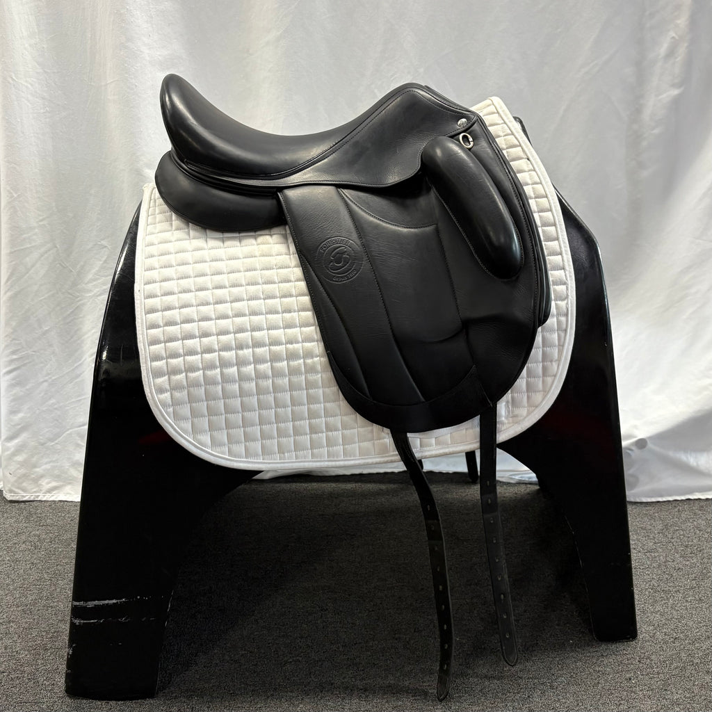 Used Forestier Aachen 17.5" Dressage Saddle