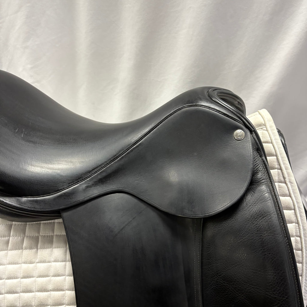 Used Frank Baines Elegance 17.5" Dressage Saddle