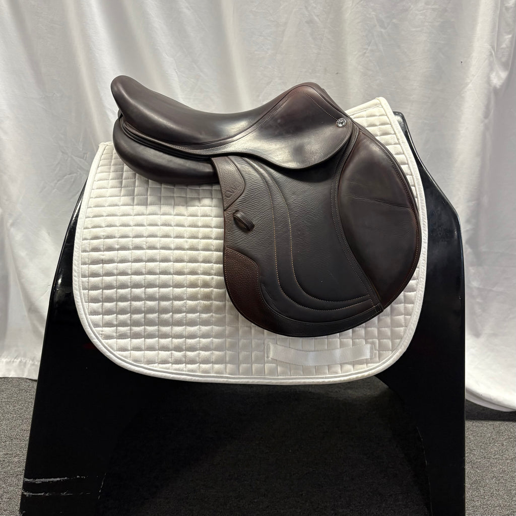 HOLD: Used CWD SE01 17.5" Jump Saddle