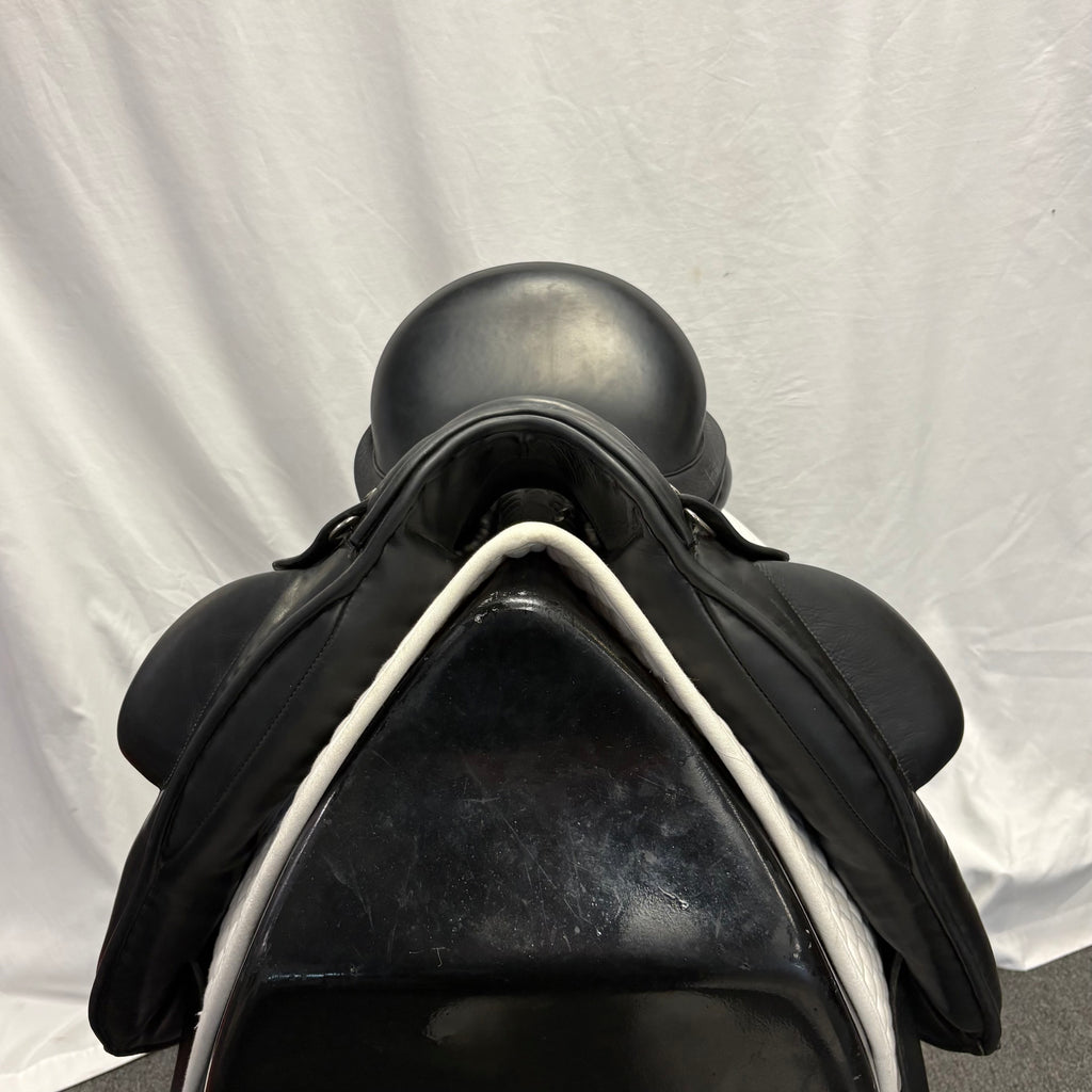 Used N2 Vincitore 17.5" Dressage Saddle