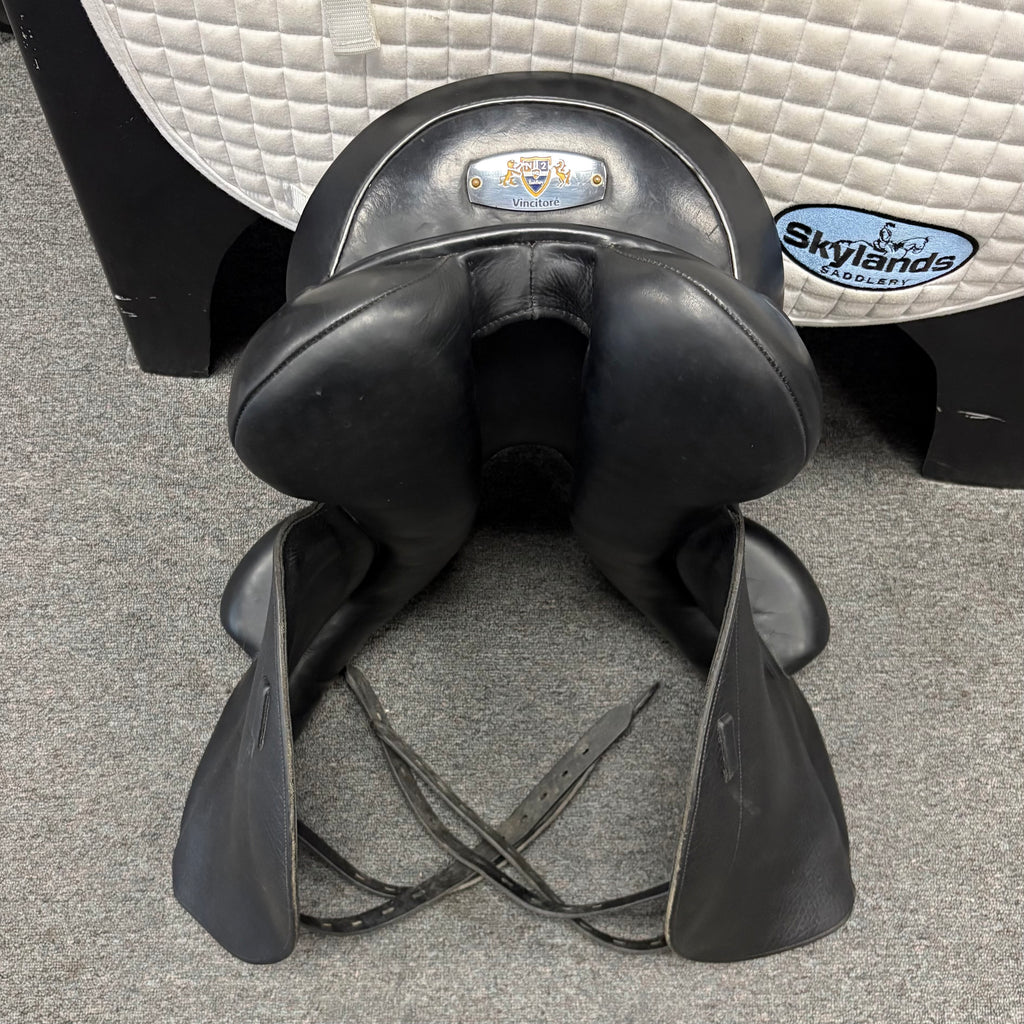 Used N2 Vincitore 17.5" Dressage Saddle
