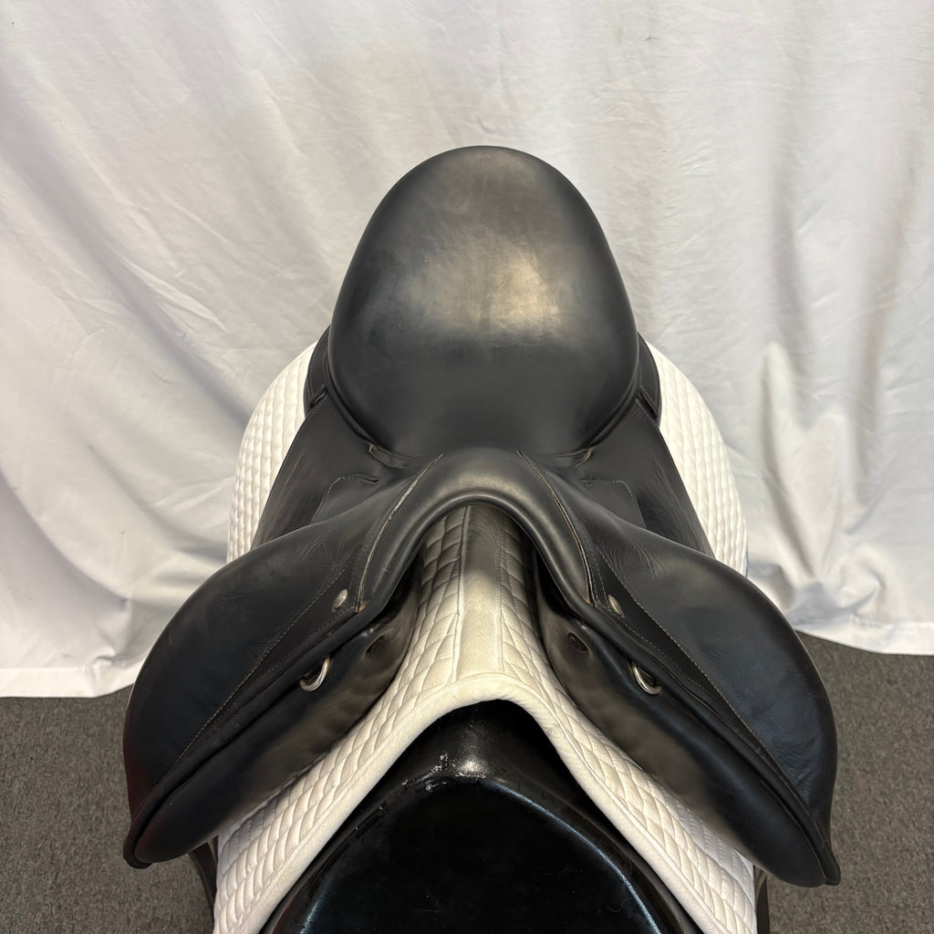 Used Childeric DPL Monoflap 18" Dressage Saddle