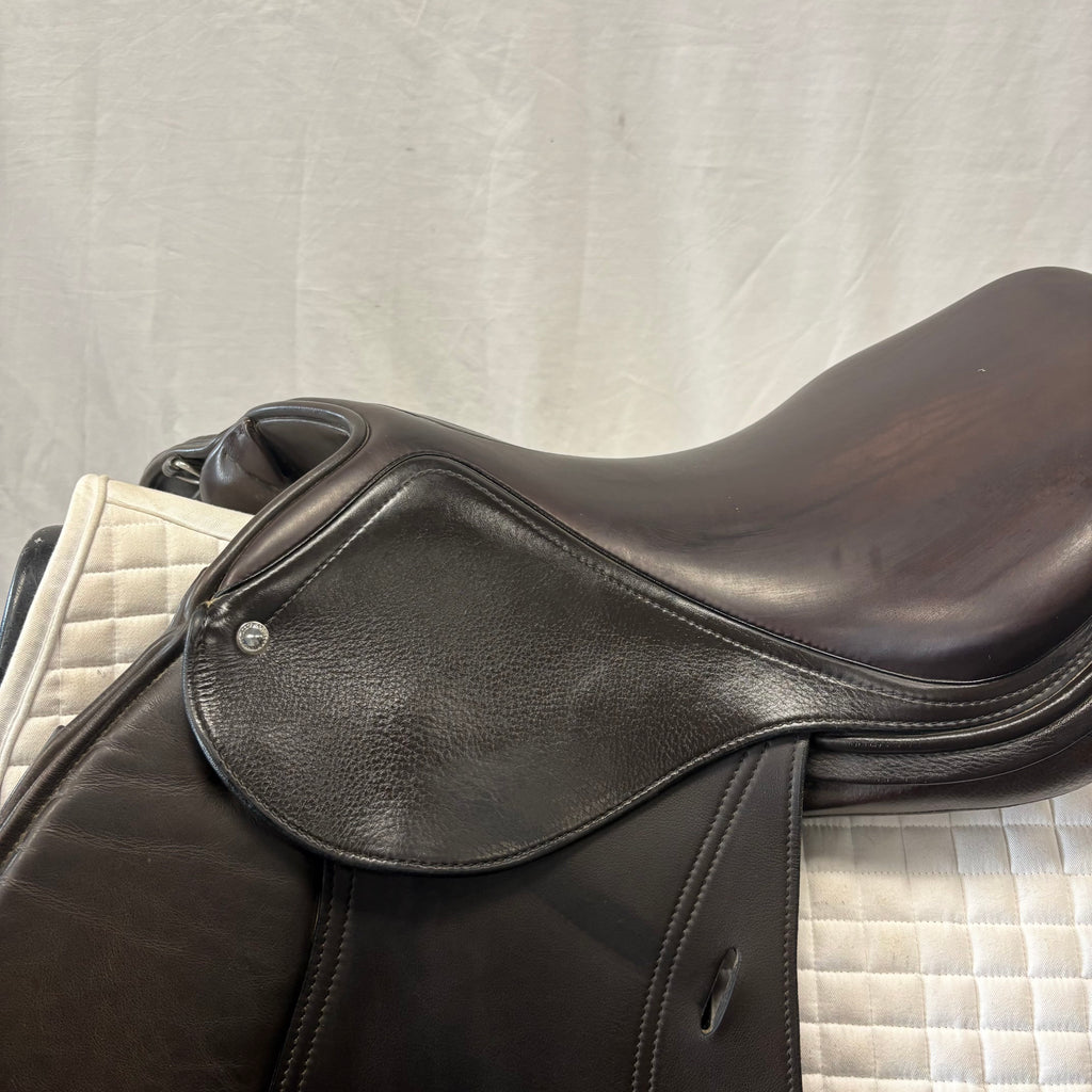 Used Schleese Merci 17.5" Jump Saddle