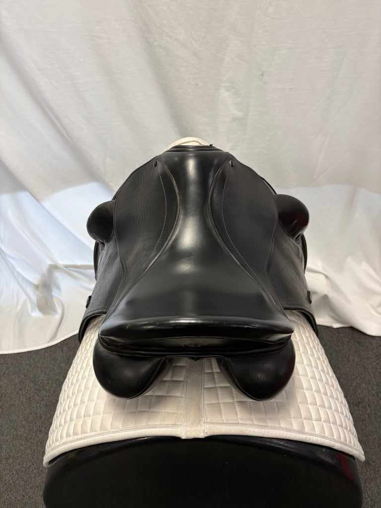 Used County Perfection 17" Dressage Saddle