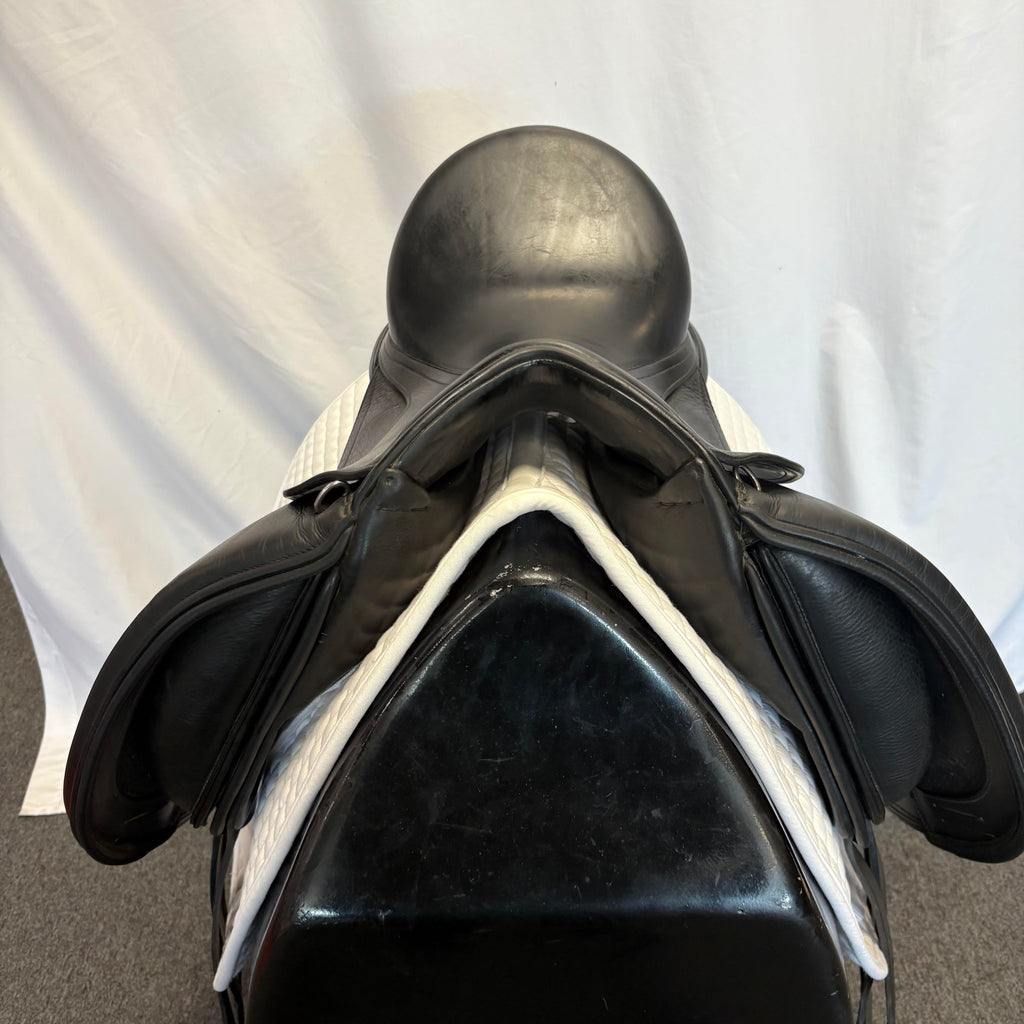 HOLD: Used Schleese Obrigado 17" Dressage Saddle