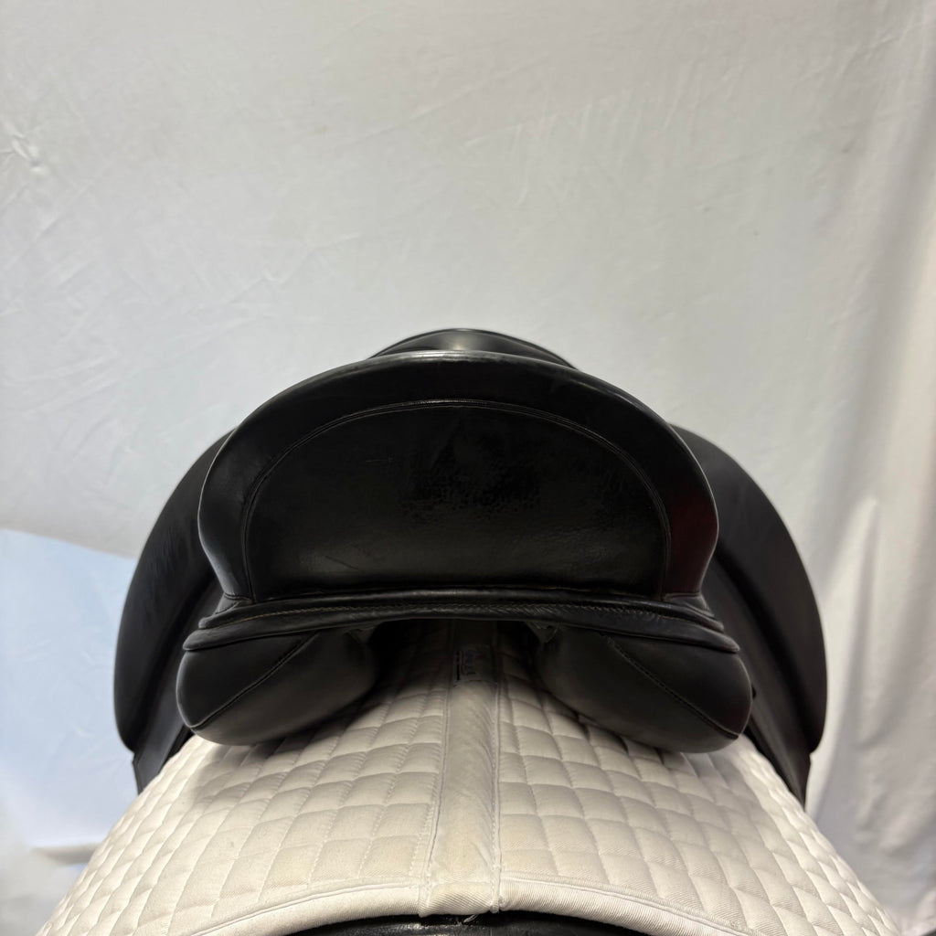 HOLD: Used Schleese Obrigado 17" Dressage Saddle