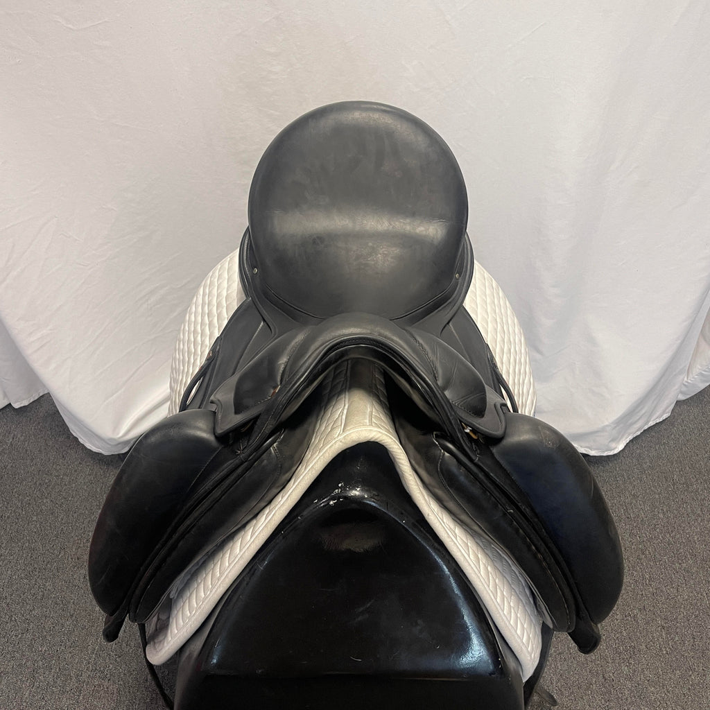 Used Albion Revelation 17.5" Dressage Saddle