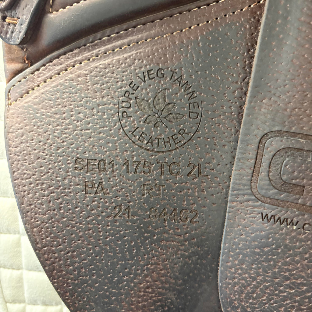 HOLD: Used CWD SE01 17.5" Jump Saddle