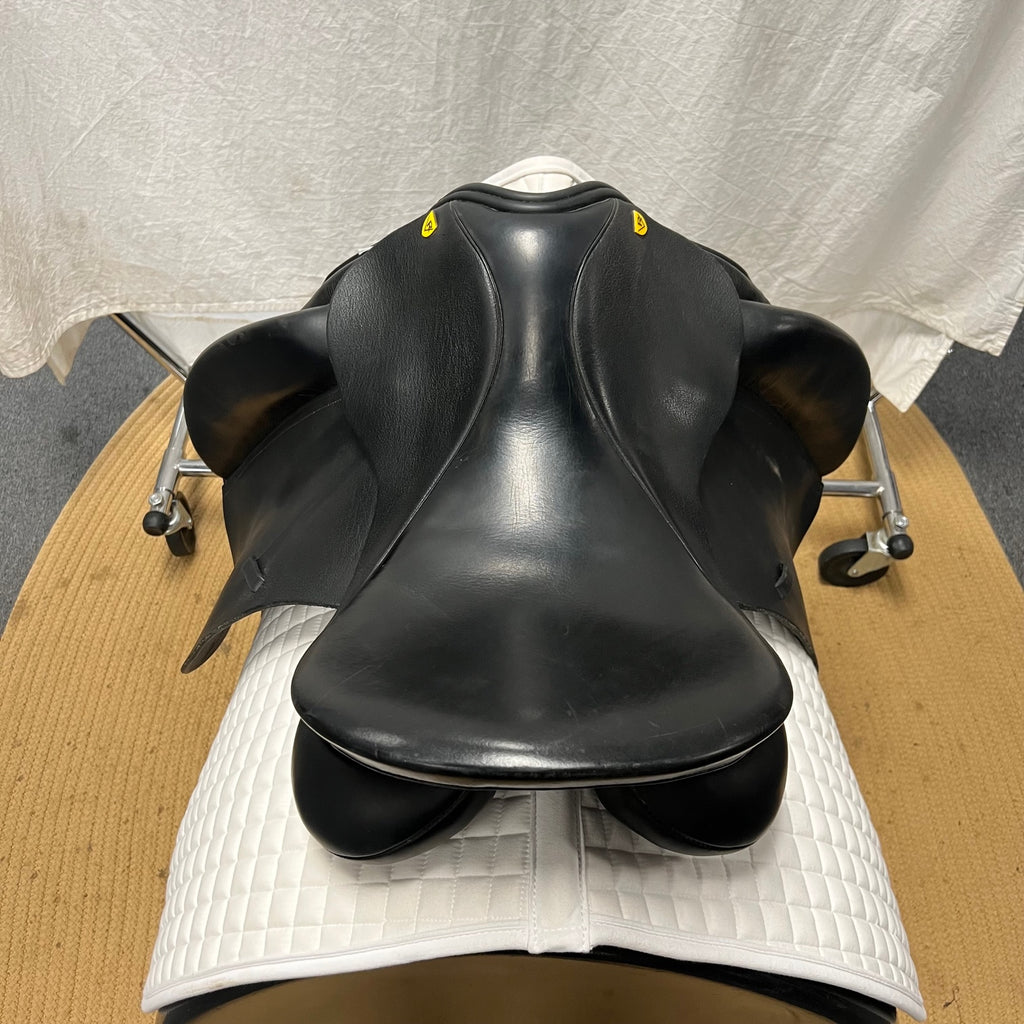 Used Revere 17" Dressage Saddle