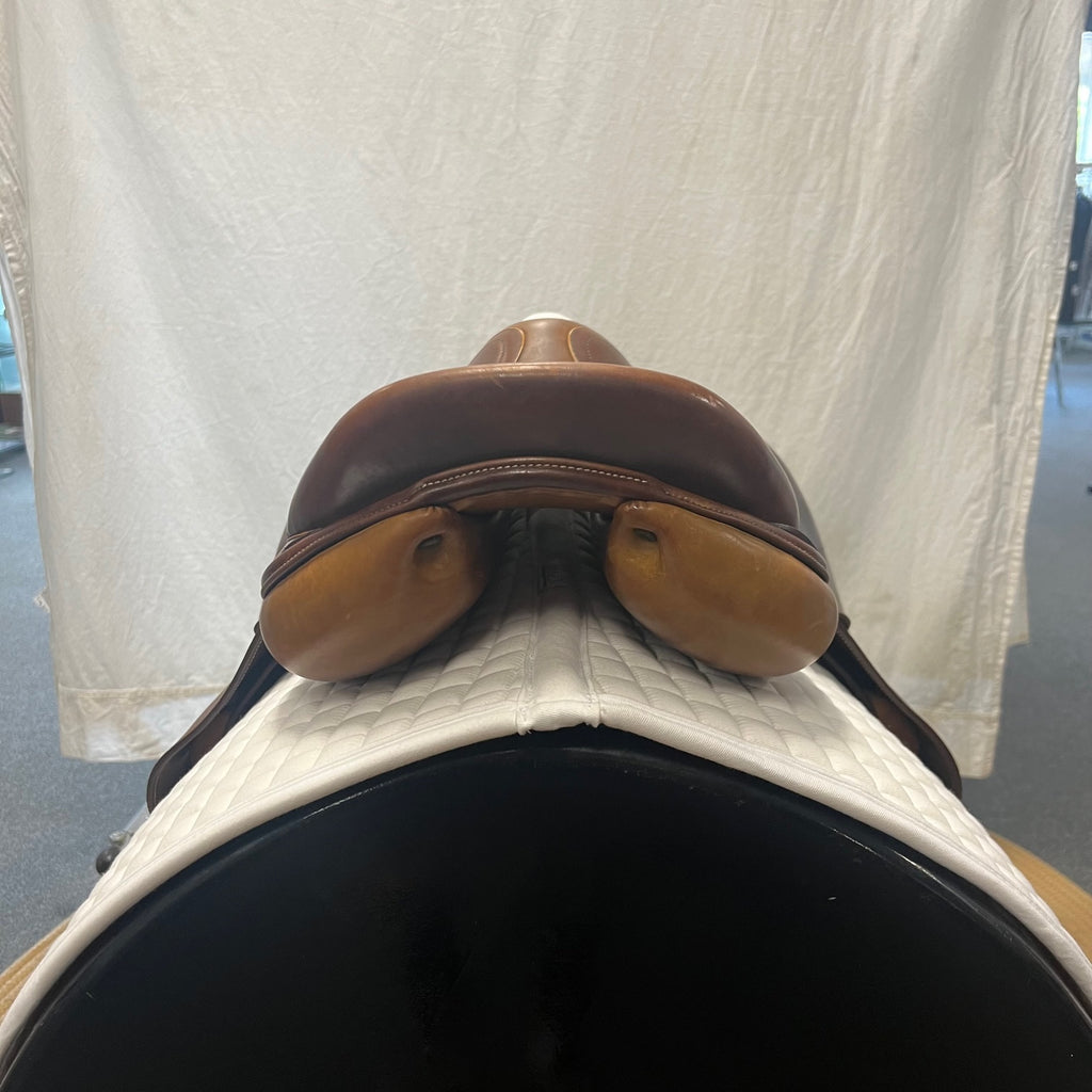 HOLD: Used L'Apogee LXI 17.5" Jump Saddle