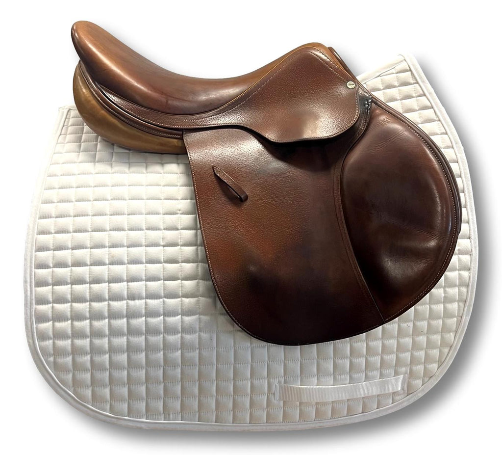 HOLD: Used L'Apogee LXI 17.5" Jump Saddle
