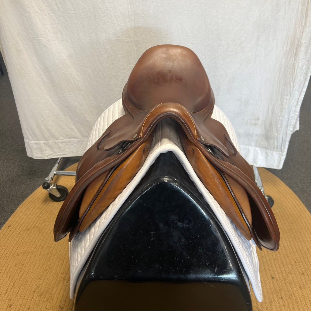 HOLD: Used L'Apogee LXI 17.5" Jump Saddle