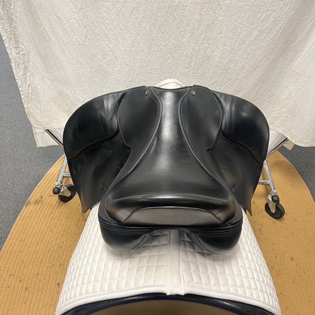 Used Stanbridge Profile 17.5" Dressage Saddle