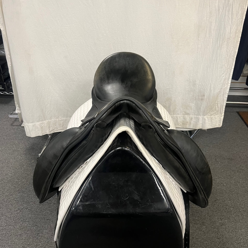 Used MacRider Arlando 17.5" Dressage Saddle